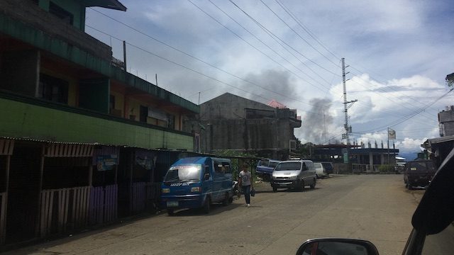 PERTEMPURAN. Serangan udara diketahui dilakukan di kota Marawi pada 25 Mei lalu. Tujuannya untuk menumpas habis milisi Maute yang membuat teror di kota tersebut. Foto oleh Rappler 