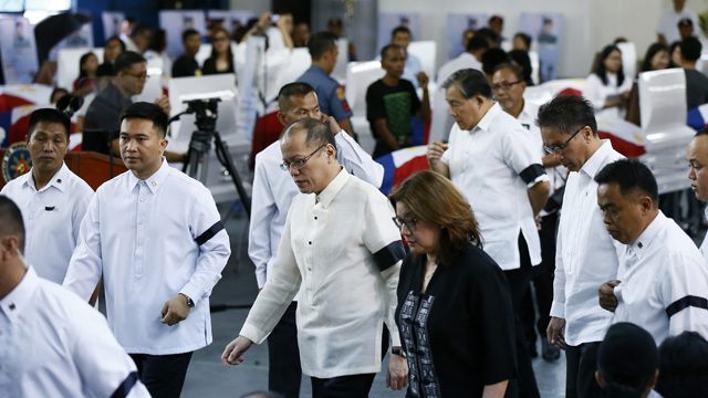 Did the President lie? Text messages contradict Aquino