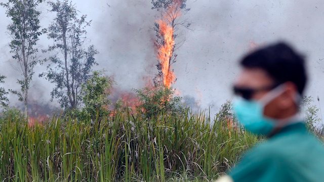 Gereja-Gereja dirobohkan, kebakaran hutan membunuh para pendaki