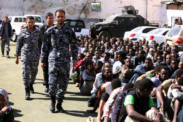 400 Europe-bound migrants held in Libya dawn raid