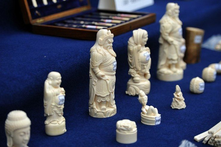 Chinese officials ‘on illegal African ivory buying sprees’