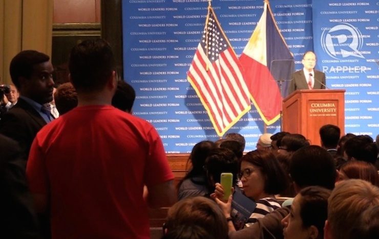 Protesters interrupt Aquino forum at US university