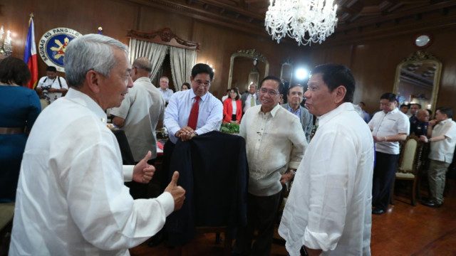 Carpio, Hilbay, Jardeleza brief Duterte on West PH Sea ruling