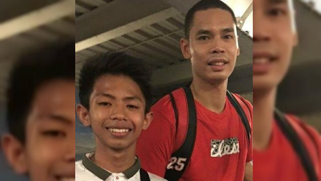 LOOK: Japeth Aguilar visits wake of avid fan who passed away