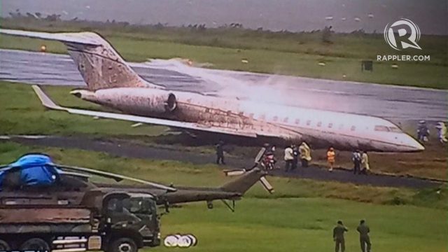 Plane carrying Cabinet members skids off Tacloban runway