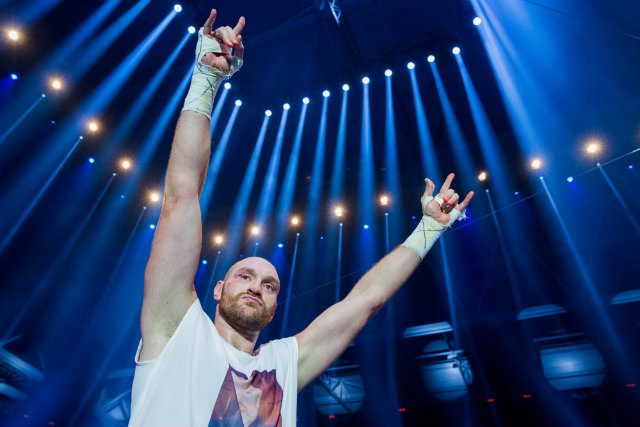 Heavyweight champ Tyson Fury faces police scrutiny over homophobic comments
