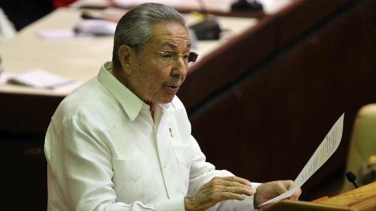 Castro hails US-Cuba thaw, but says won’t change political system