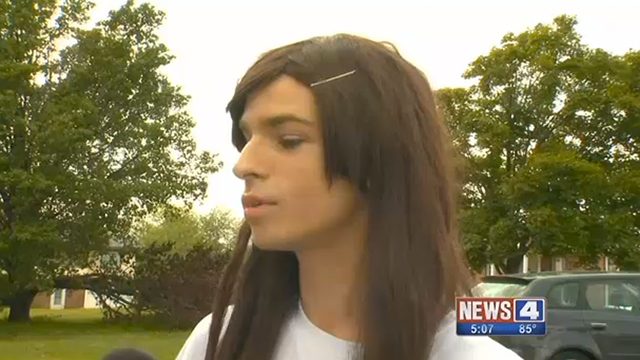 US teenagers rally against a transgender student for using girls’ toilet