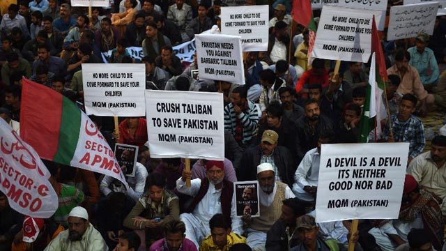 Pakistan hangs 2 convicted militants