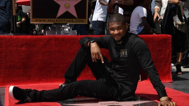 Usher dianugerahi bintang Walk of Fame