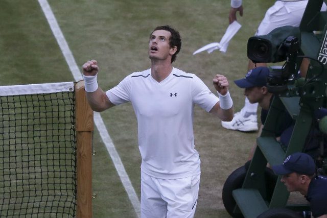 Murray survives scare to join Nadal in Wimbledon last 16