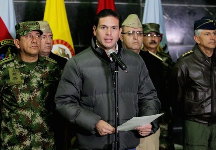 Colombia suspends peace talks with FARC after general kidnapped