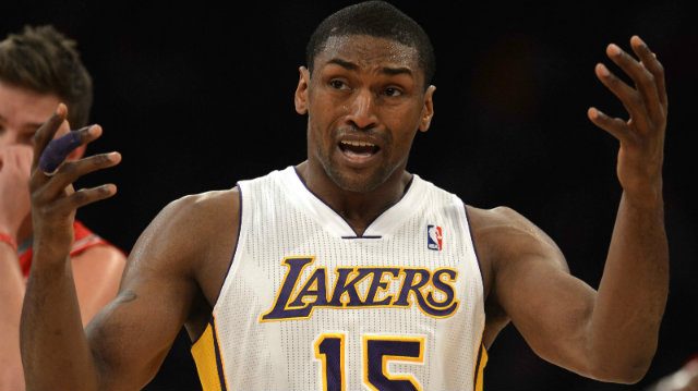 Lakers sign Metta World Peace to one-year deal