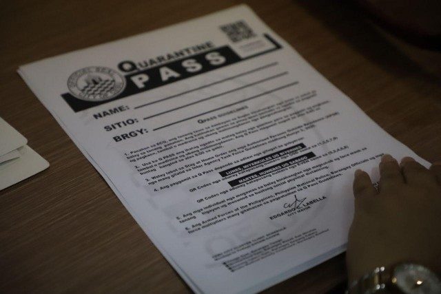 Cebu City distributes new quarantine passes