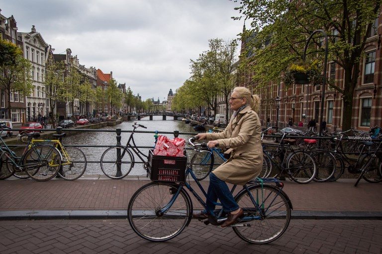 Dutch may soon pay workers using pedal-power