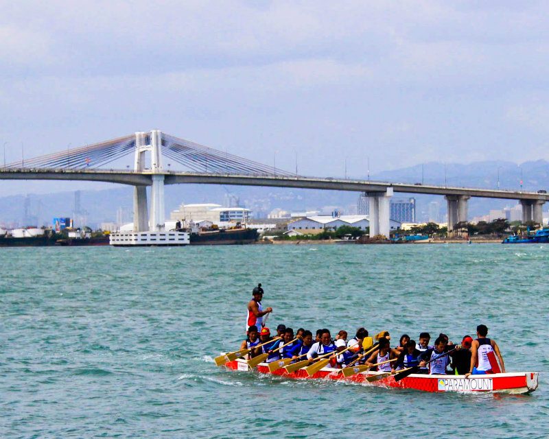 PADDLERS AND CONQUERORS. The PADS Adaptive Dragonboat Racing Team aims to conquer the sports, the cities in the region, and soon the country.  Photo by Jan Moises Alarcon 