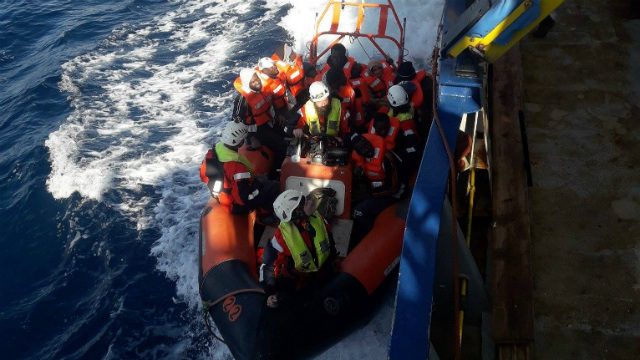Libya migrant rescue ship seeks Christmas port
