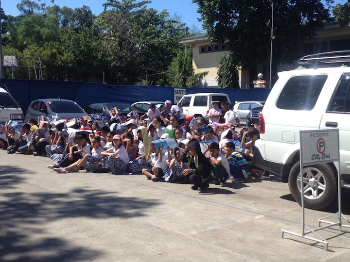 STARTING YOUNG. Dumaguete reaches out to high school students in teaching the value of disaster preparedness. Photo from Dumaguete DRRMO 
