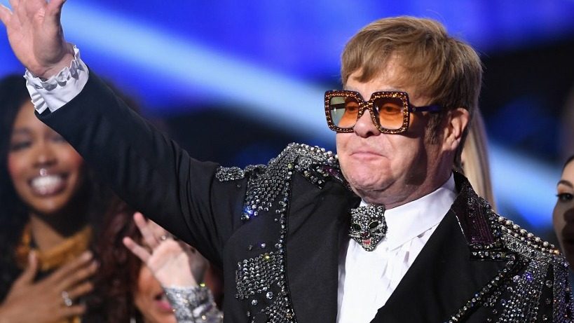 Pneumonia forces Elton John to cut short Auckland gig