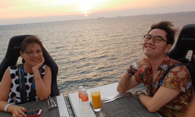 SUNSET DINING. The author and editor Liza Ilarde dine hundreds of feet up in the air.  