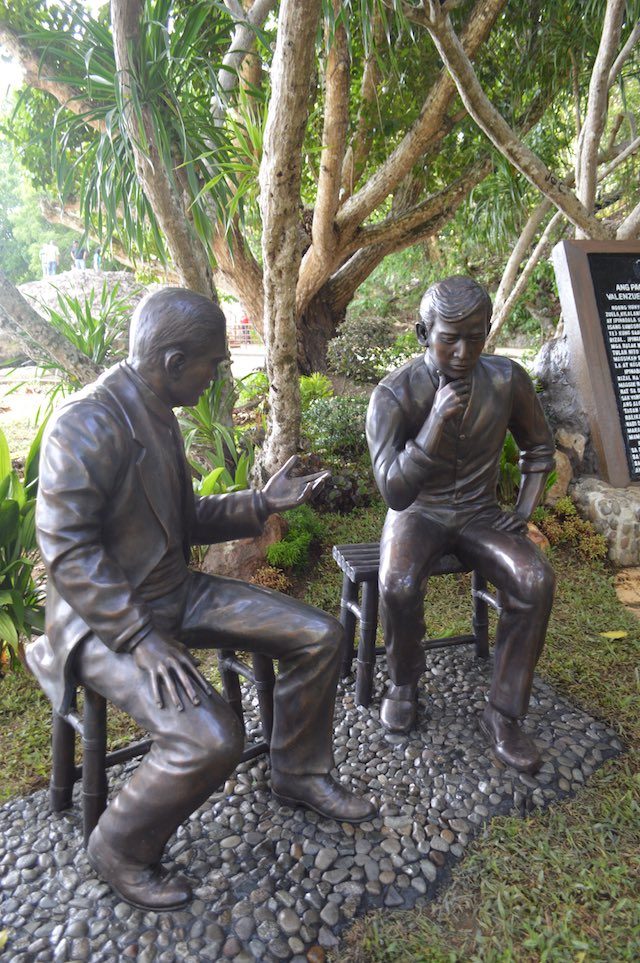 The statues of Pio Valenzuela and Jose Rizal at the Rizal Shrine in Dapitan. Photo by Gualberto Laput  