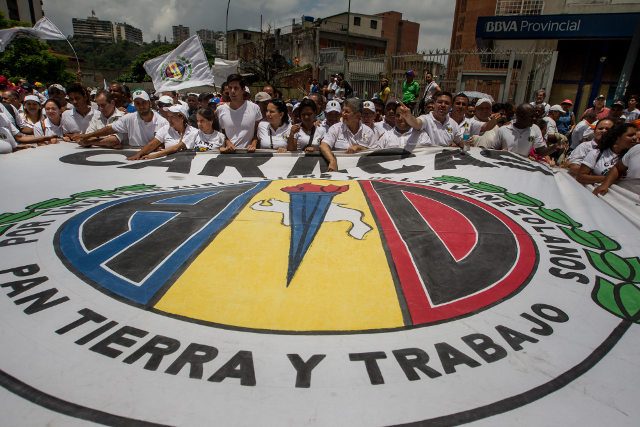 Opposition calls on Venezuela to defy emergency decree