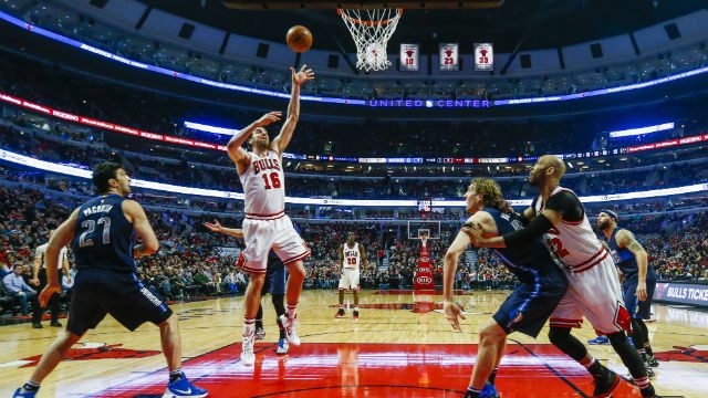 Gasol scores season-high 31 as Chicago Bulls gore Detroit Pistons