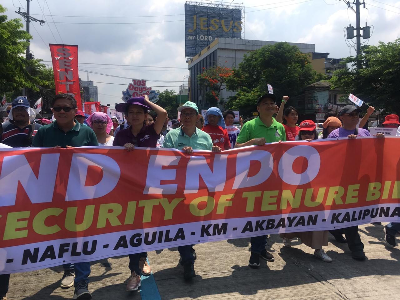 END ENDO. Otso Diretso bets Chel Diokno and Erin TaÃ±ada join the march on Labor Day, May 1, 2019, to call for the end of contractualization. Photo by Nini Hernandez 
