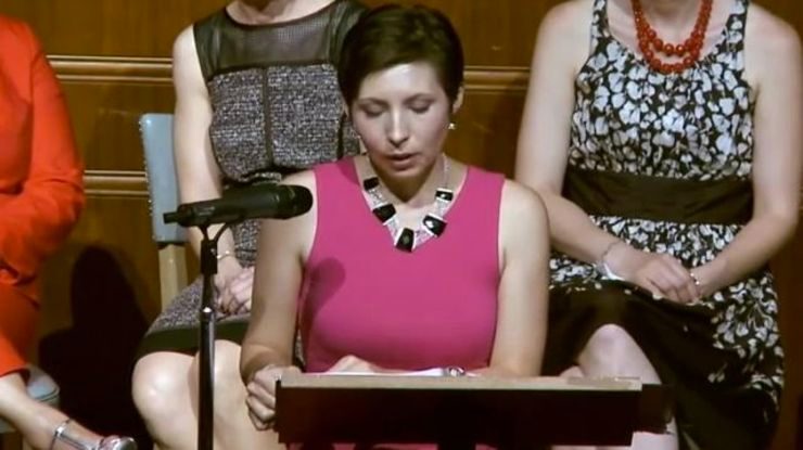 Webhits: Mom of transgender child gives moving speech