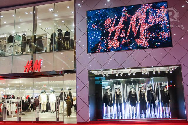THE LONG WAIT IS OVER. H&M CEO Karl-Johan Persson says the company is bringing something "new" in the country in terms of fashion, price, and above all, sustainability. Photo by Manman Dejeto / Rappler 