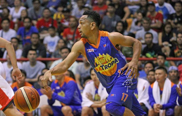 TNT bulldozes over Ginebra on its way to top seed