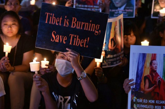 Tibetan student self-immolates in India