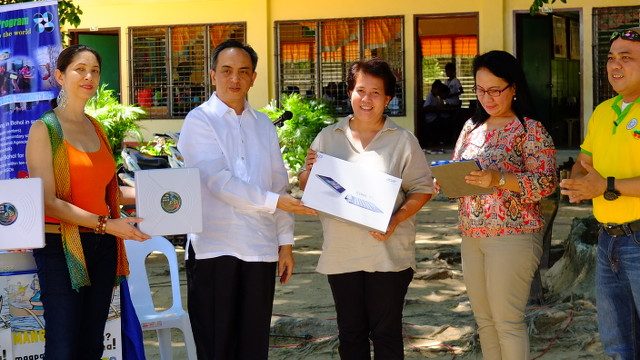 NEW TECH. The DOST turns over tablets and TV White Space equipment to Bohol towns