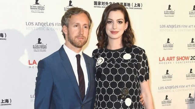 Anne Hathaway expecting second child