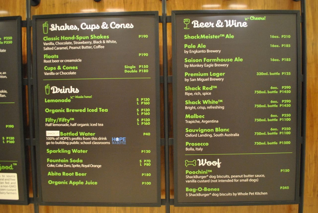 MENU. There are shakes, drinks, beers, wine, and even pet-friendly food choices available. Photo courtesy of Steph Arnaldo/Rappler 