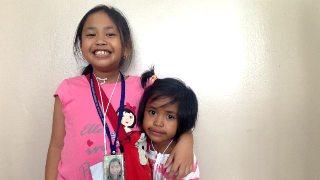 A FIGHTING CHANCE. Aileen's children, Sarah (L) and Shekinah (R), also attended the UNA launch. Photo by Mara Cepeda/Rappler   