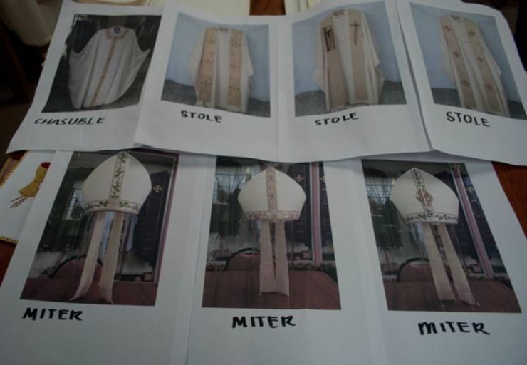 FOR THE POPE. Photos of the chasuble, stole, and miters that the Pope will use. The miters feature Filipino elements, such as the sampaguita, anahaw leaves, and bamboo.