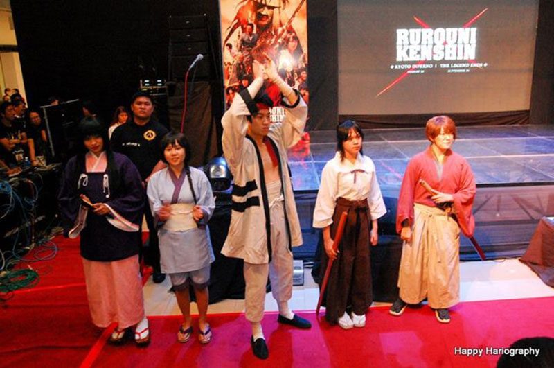 THE GOOD GUYS. Cosplayers dressed as Megumi, Misao, Sanosuke, Kaoru, and Kenshin. Photo courtesy of Happy Hariography 
