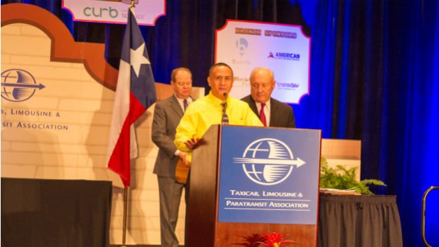 Fil-Am named Taxi Driver of the Year for returning $300,000
