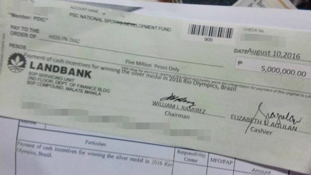 LOOK: Hidilyn Diaz’s P5 million check for earning Olympic silver