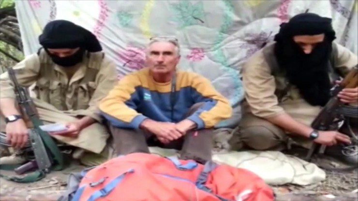 ISIS-linked group threatens to kill French hostage in Algeria