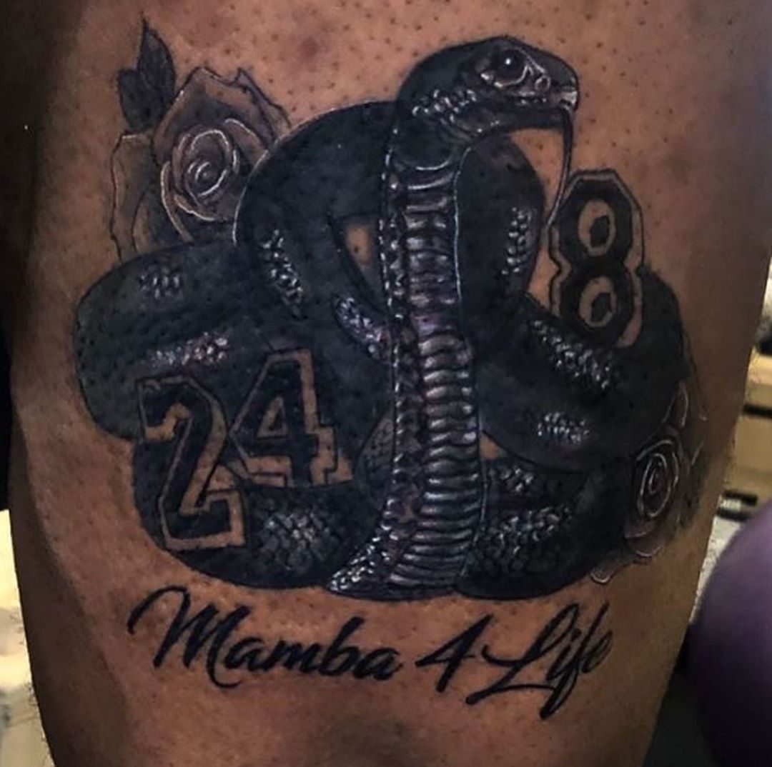 'MAMBA 4 LIFE'. LeBron James honors Kobe with a detailed body art. Photo from LeBron James' Instagram  