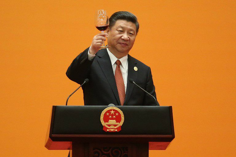 POWER. Chinese President Xi Jinping makes a toast during a welcome banquet for the Belt and Road Forum at the Great Hall of the People in Beijing on May 14, 2017. Photo by Wu Hong/Pool/AFP  
