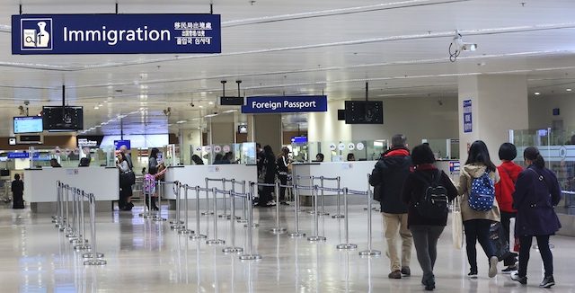 Duterte to study removal of ‘visa on arrival’ privilege for foreigners