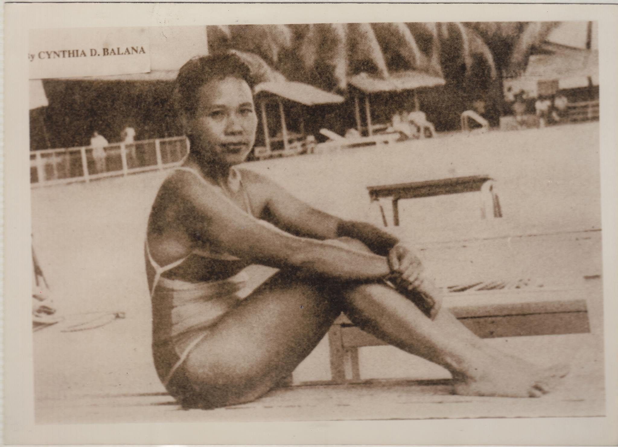 SWIMMER. Santiago in a bathing suit. Photo from the senator's Official Facebook account. 