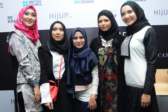 5 desainer busana Muslim Indonesia akan tampil di London Fashion Week 2016