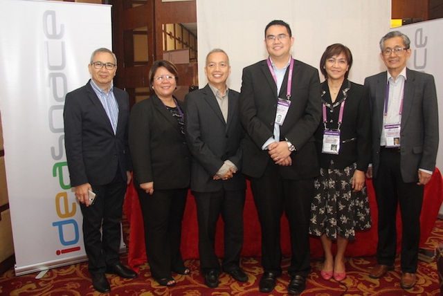 Philippine government officials, private sector, and academe join hands in developing the Philippines’ national innovation center. Photo from Tech in Asia.  