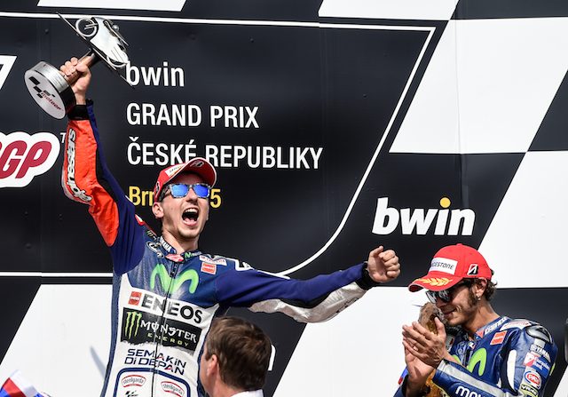 Lorenzo start terdepan di MotoGP Valencia, Rossi: Kabar buruk