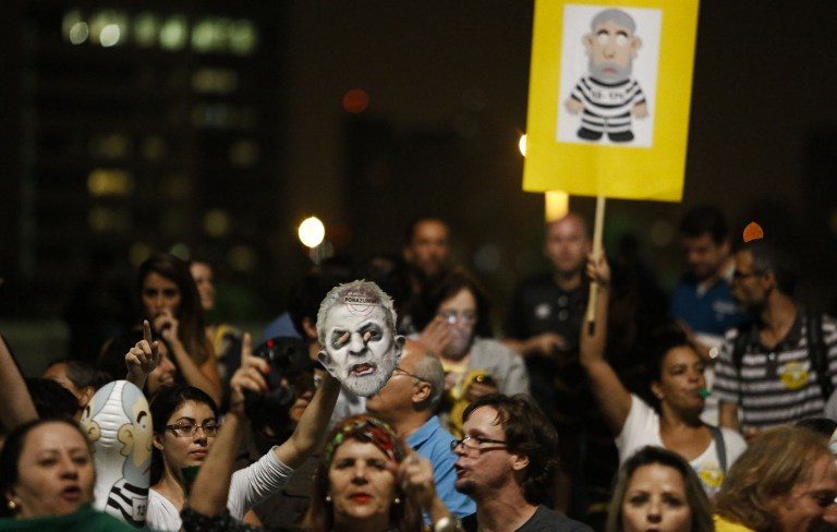 OPPOSITION. People demonstrate against former Brazilian president Luiz Inacio Lula da Silva at Paulista Avenue in dowtown Sao Paulo on March 4, 2016. Miguel Schincariol/AFP 