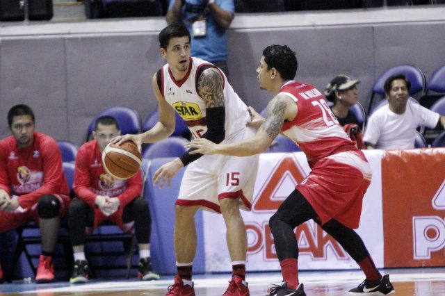 DEFENSE IS KEY. Marc Pingris lauds the Star Hotshots for the defense, saying it's the key to their return to the semifinals after over a year. Photo from PBA Images 